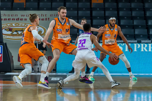 远离迈阿密 远离迈阿密