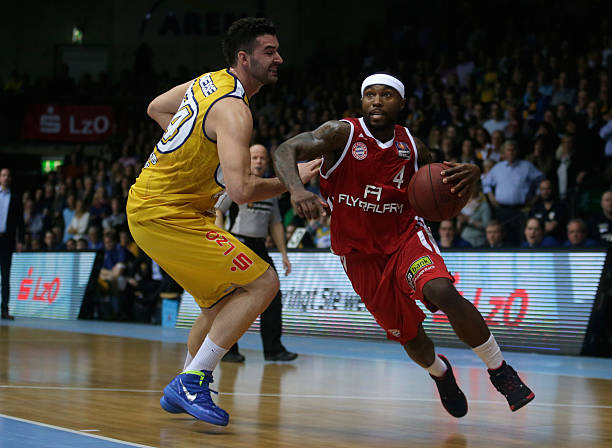 选手们需在 选手们需在